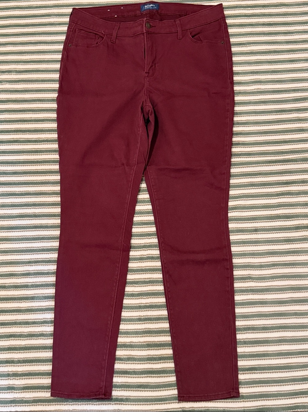 Old Navy Women’s Mid-Rise Rockstar Pants